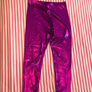Shiny metallic purple leggings L